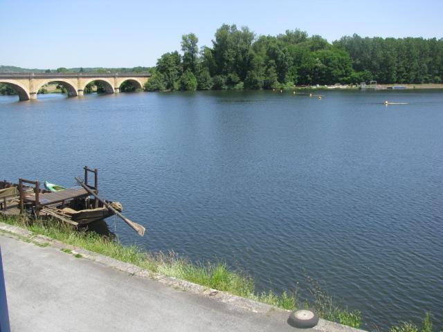 فندق Mauzac-et-Grand-Castangفي  Le Barrage الغرفة الصورة