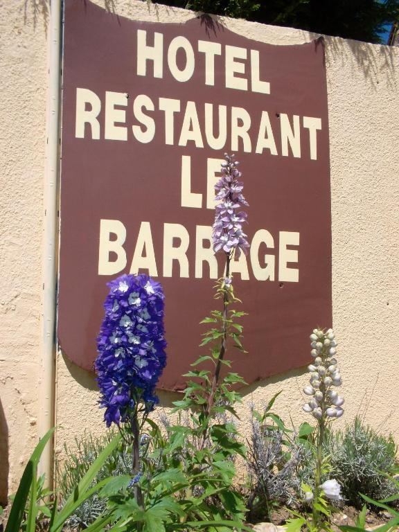 فندق Mauzac-et-Grand-Castangفي  Le Barrage المظهر الخارجي الصورة